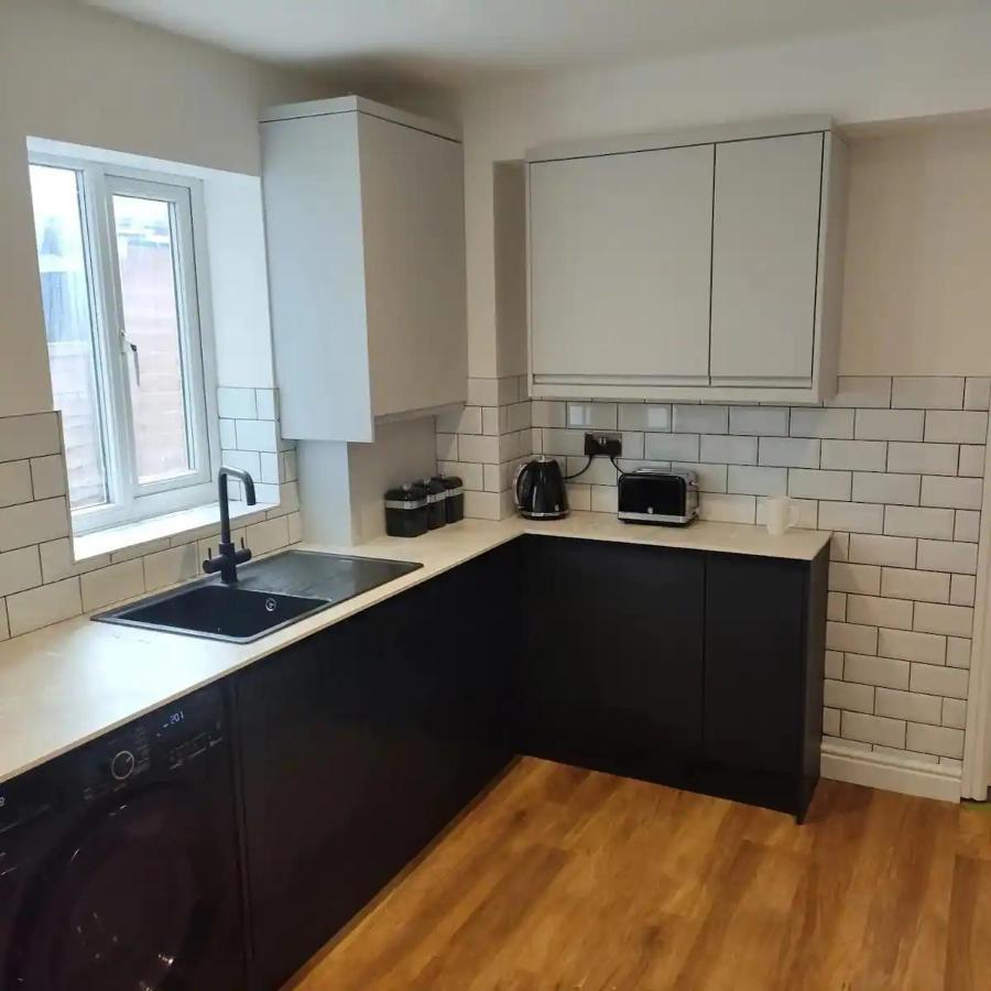 Lovely Refurbished Apartments, Morecambe Promenade Eksteriør billede