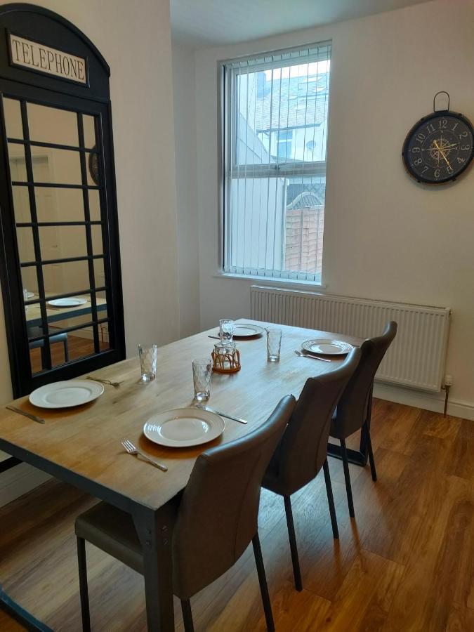 Lovely Refurbished Apartments, Morecambe Promenade Eksteriør billede